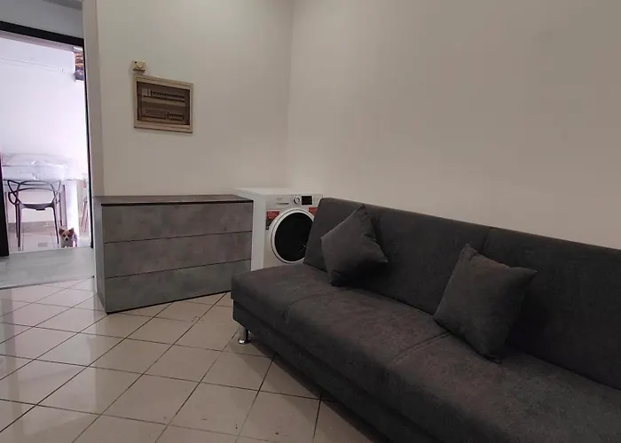 Tra Langhe&roero Alba (Piedmont)